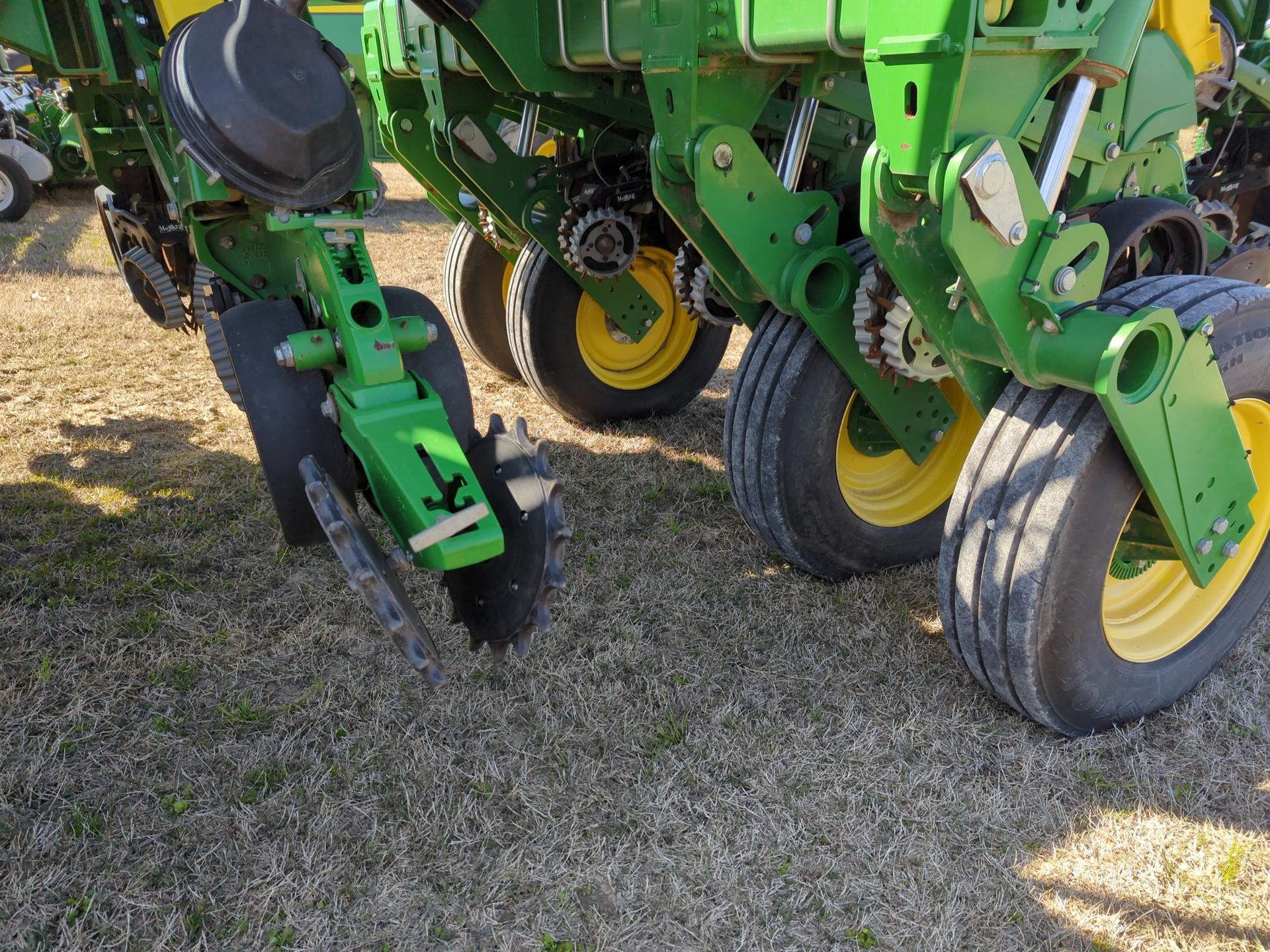 2019 John Deere 1795