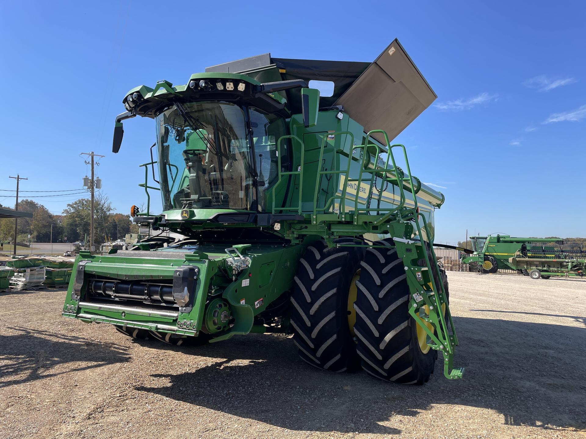 2023 John Deere X9 1100