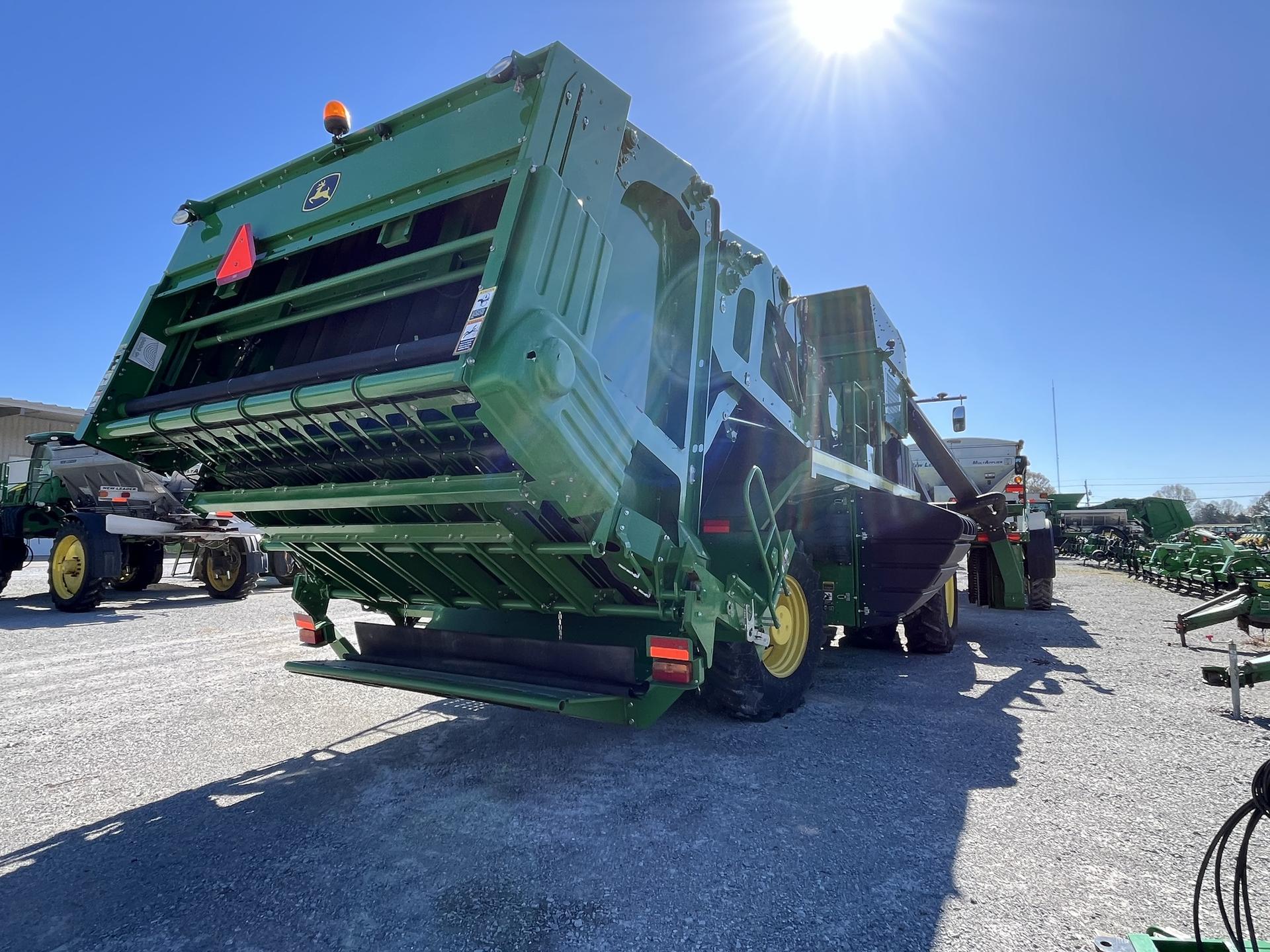 2018 John Deere CP690