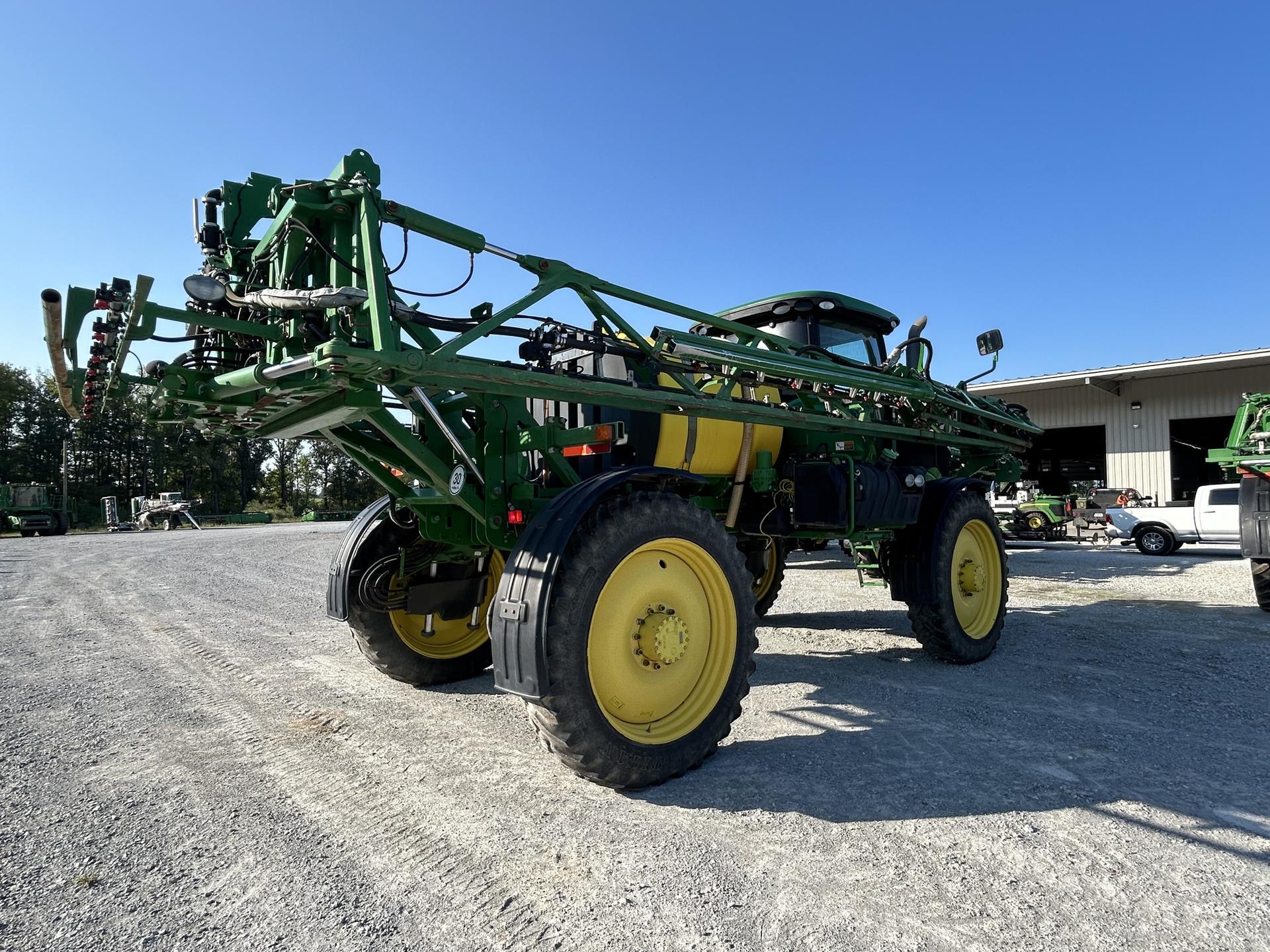 2014 John Deere R4030