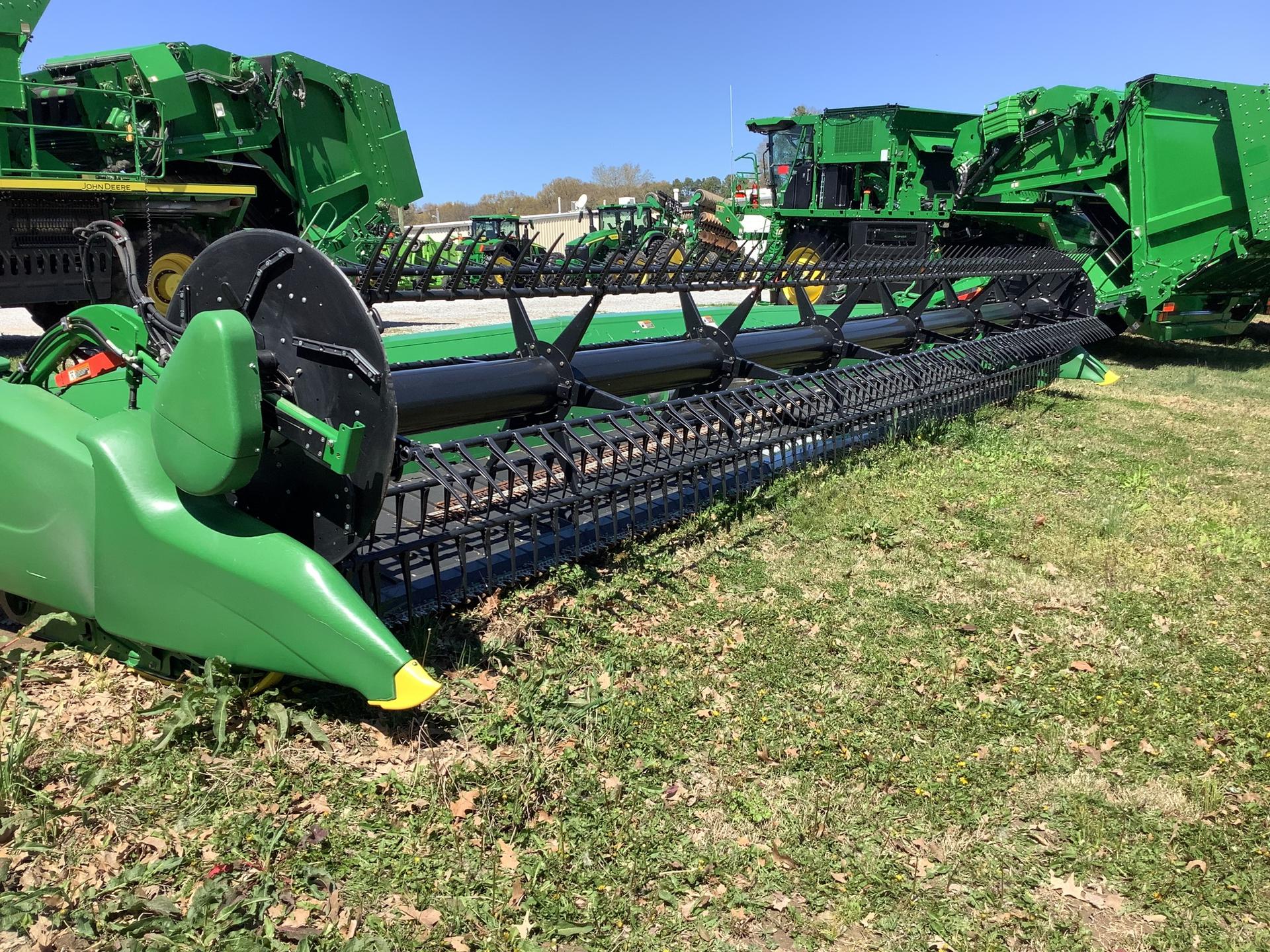 2018 John Deere 635FD