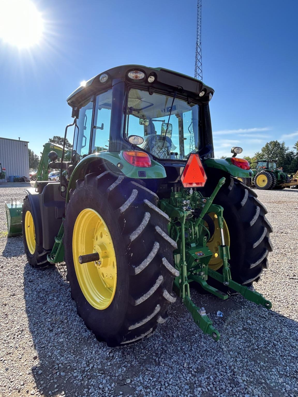 2023 John Deere 6120M