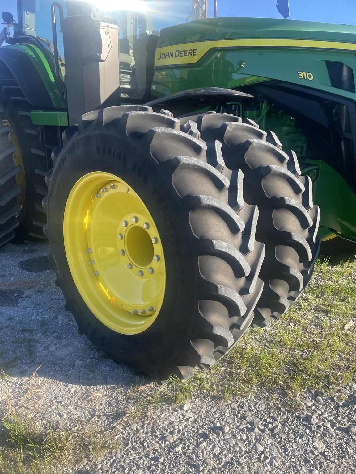 2023 John Deere 8R 310