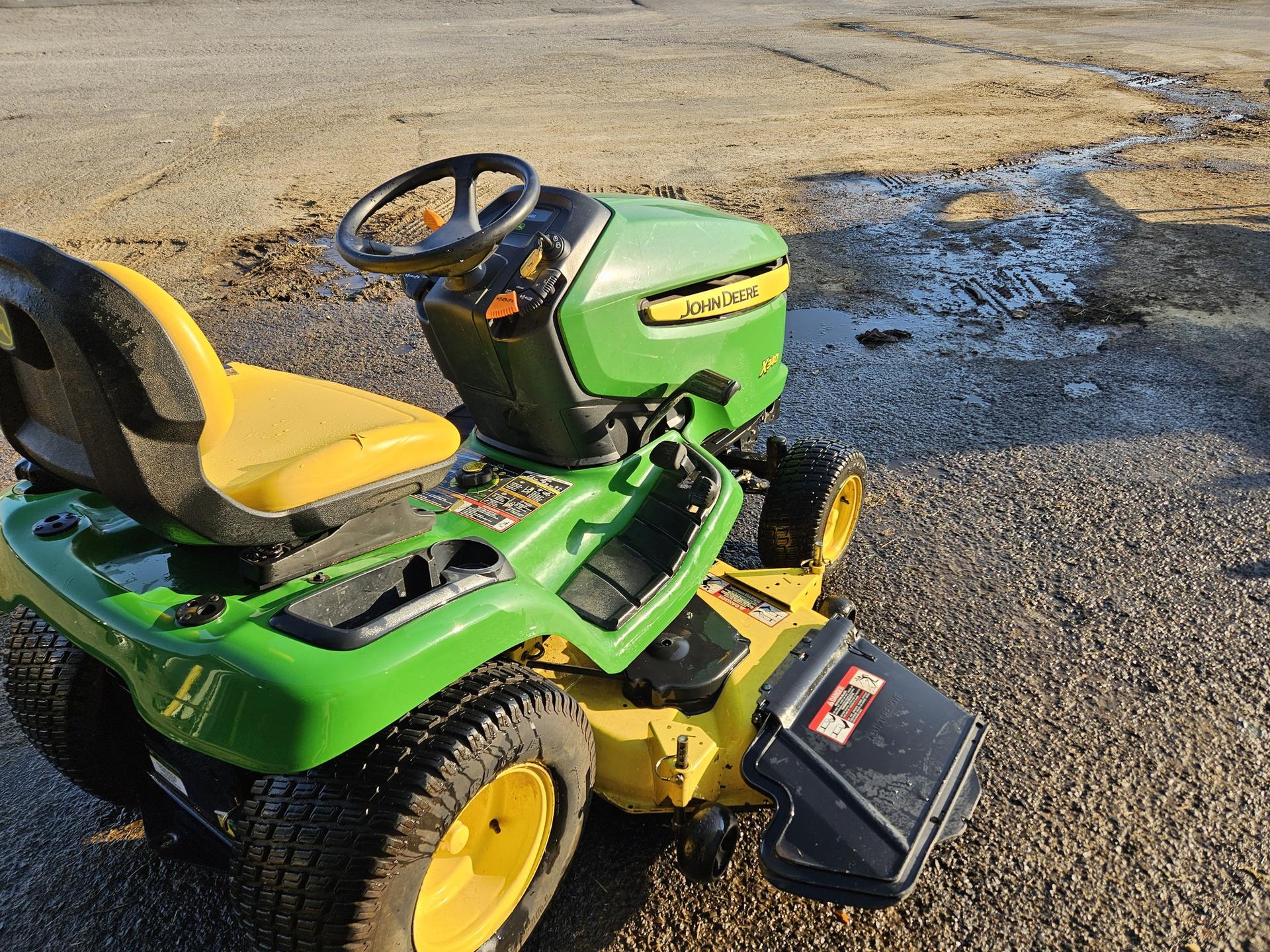 2009 John Deere X340