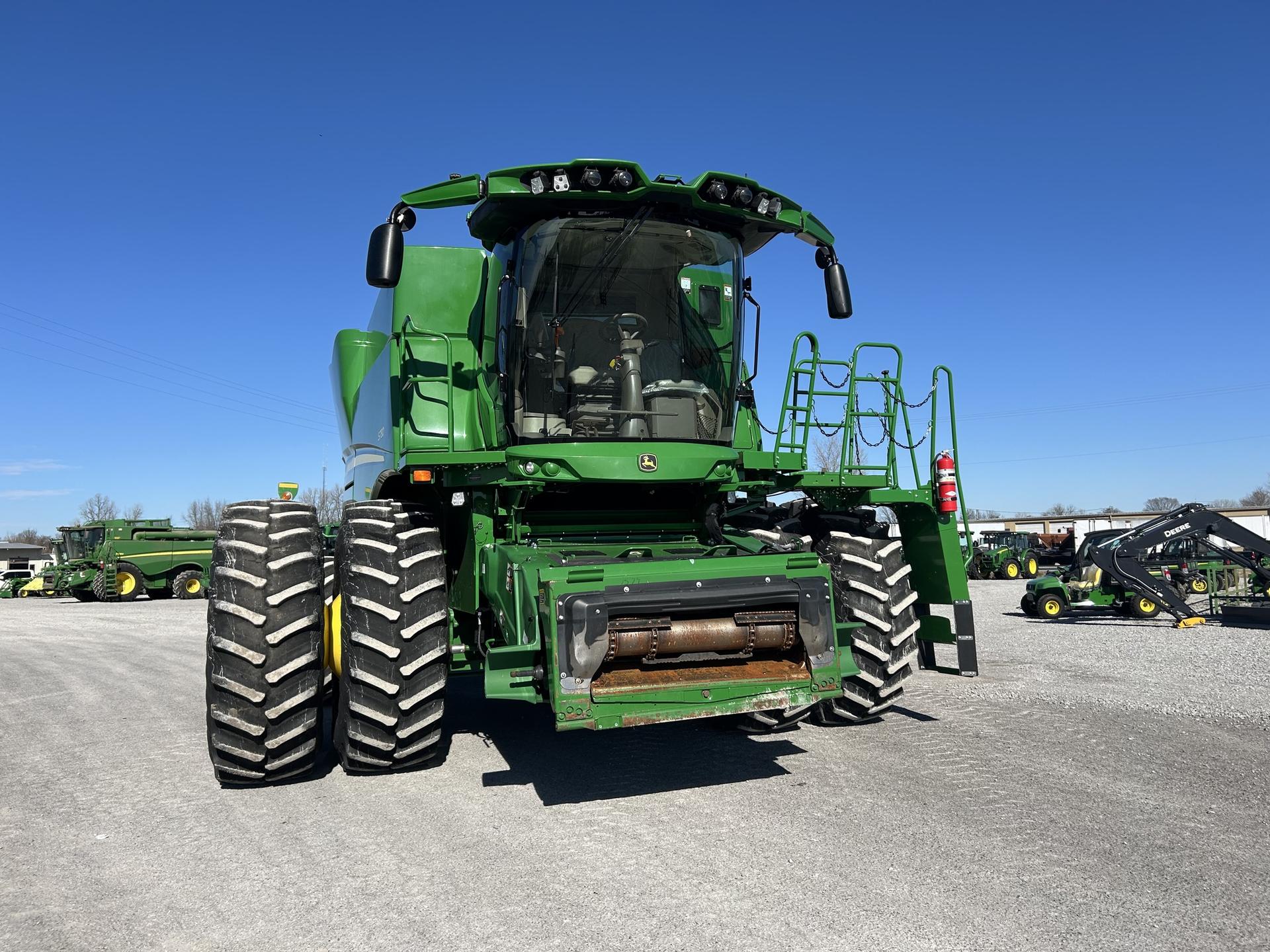 2023 John Deere S780 Image