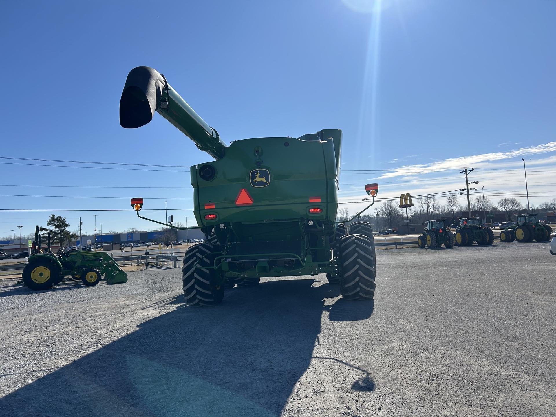 2023 John Deere S780 Image