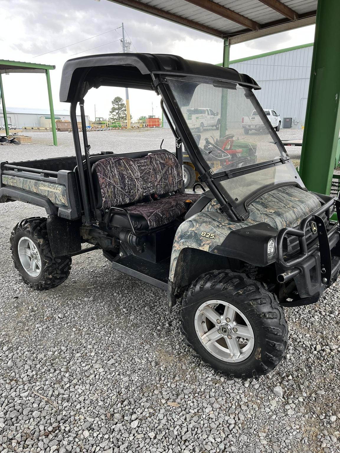 2012 John Deere XUV 825I CAMO Image