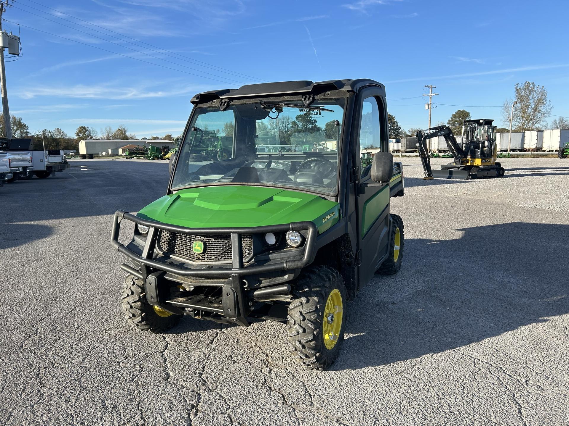 2023 John Deere XUV835M