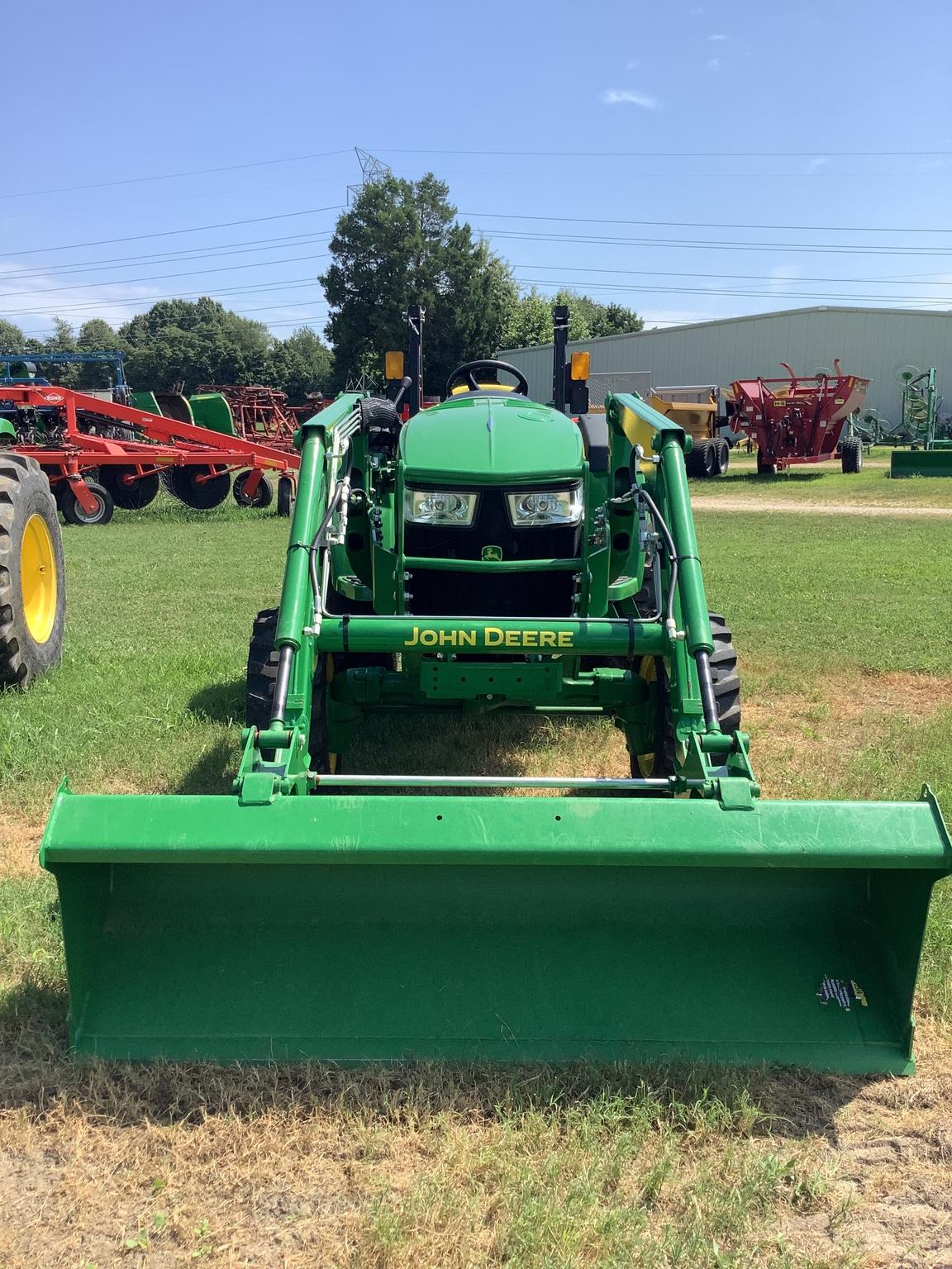 2022 John Deere 4044M