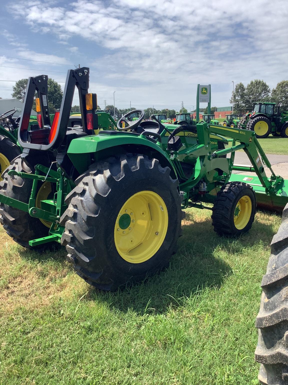 2022 John Deere 4044M