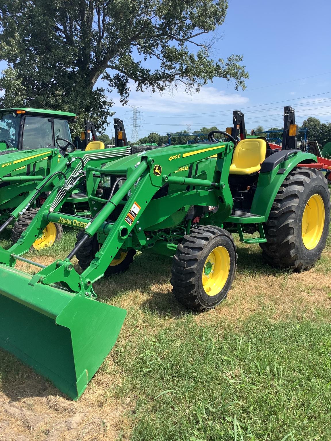 2022 John Deere 4044M