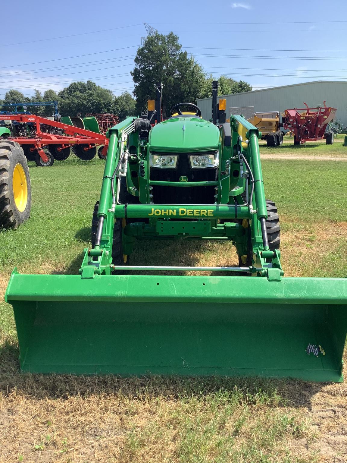 2022 John Deere 4044M