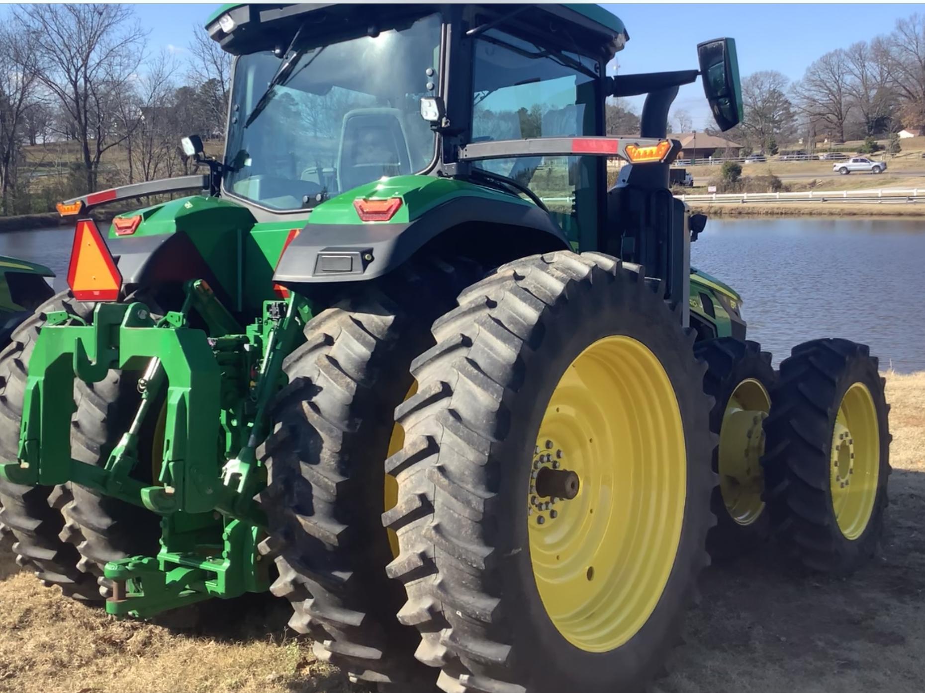 2021 John Deere 8R 410 Image