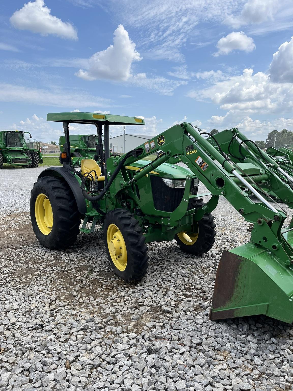 2016 John Deere 5075e Tennessee Tractor 5850