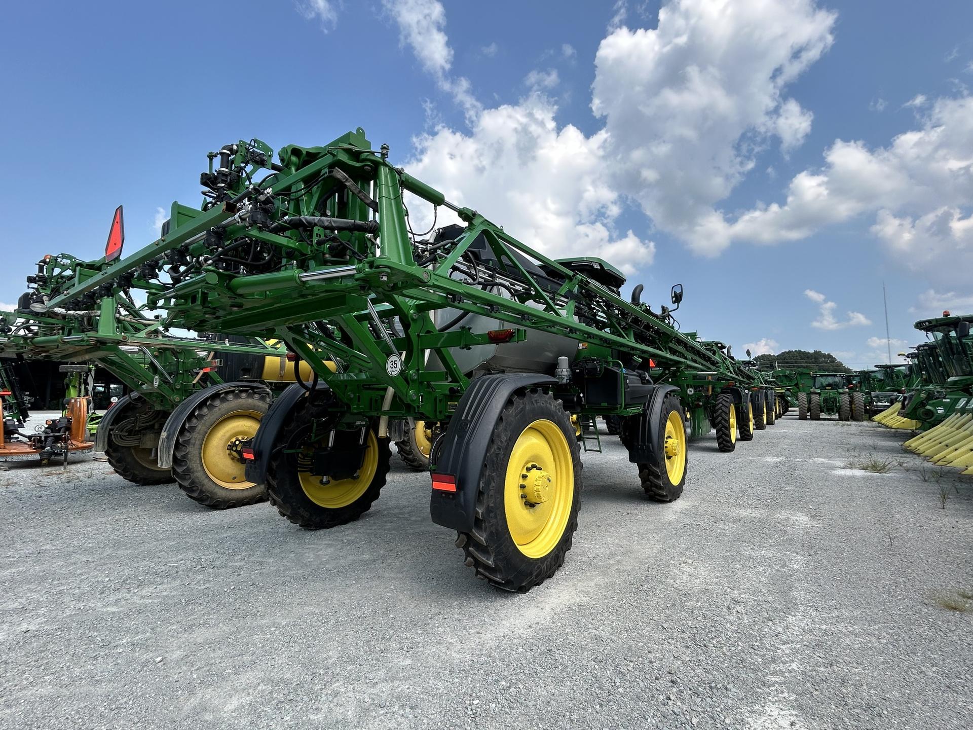 2022 John Deere 412R