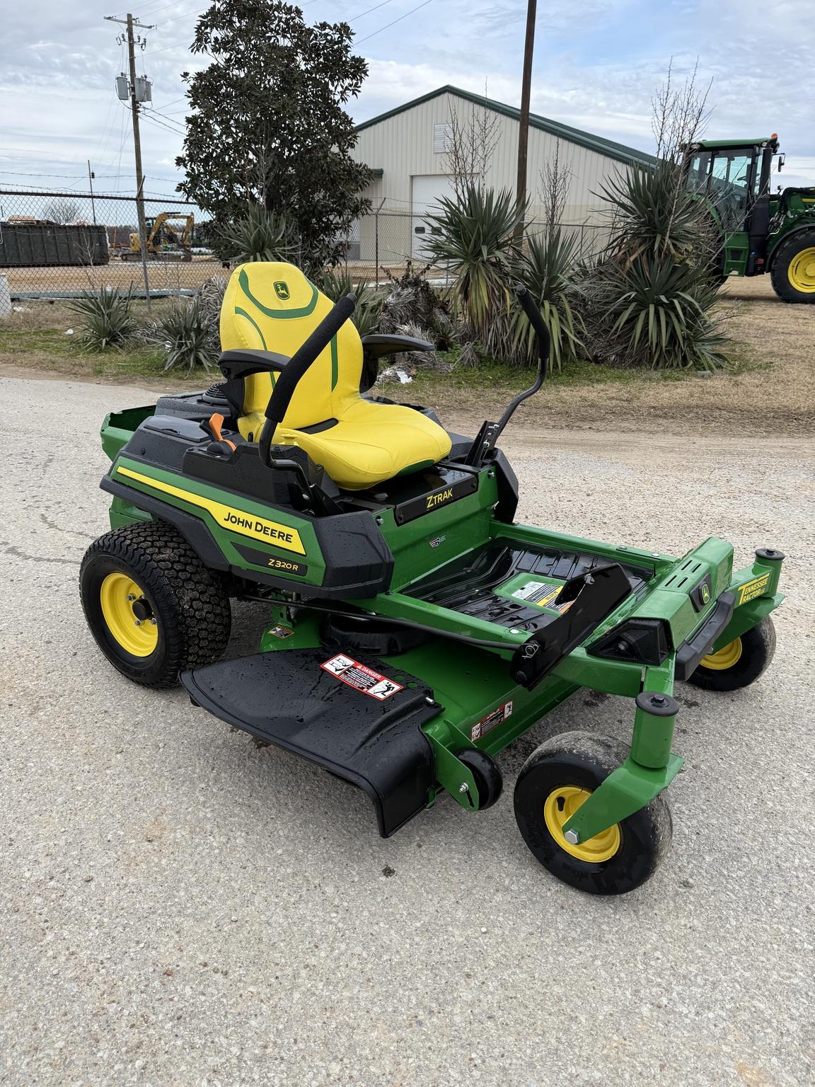 2024 John Deere Z320R Image