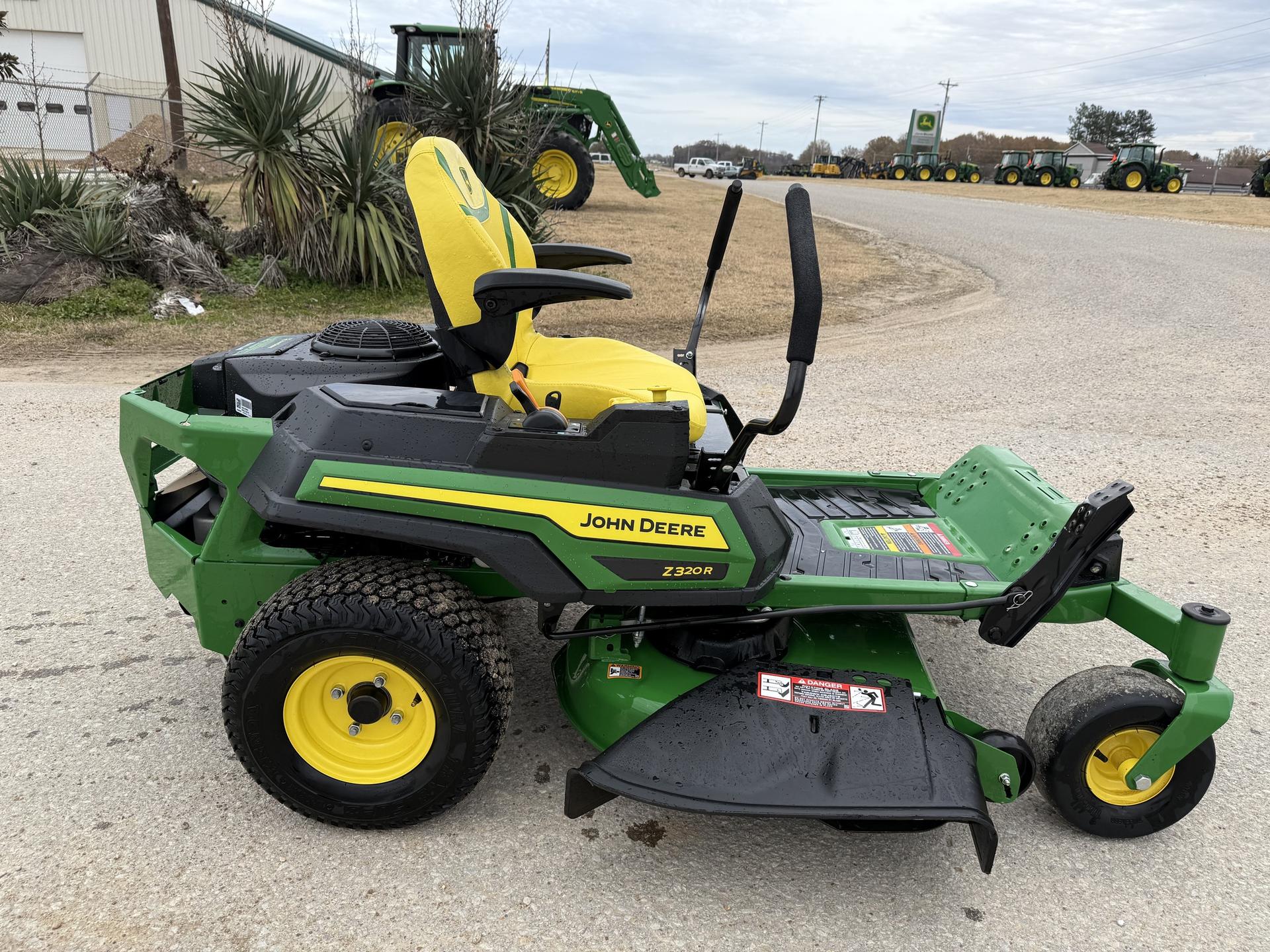 2024 John Deere Z320R Image