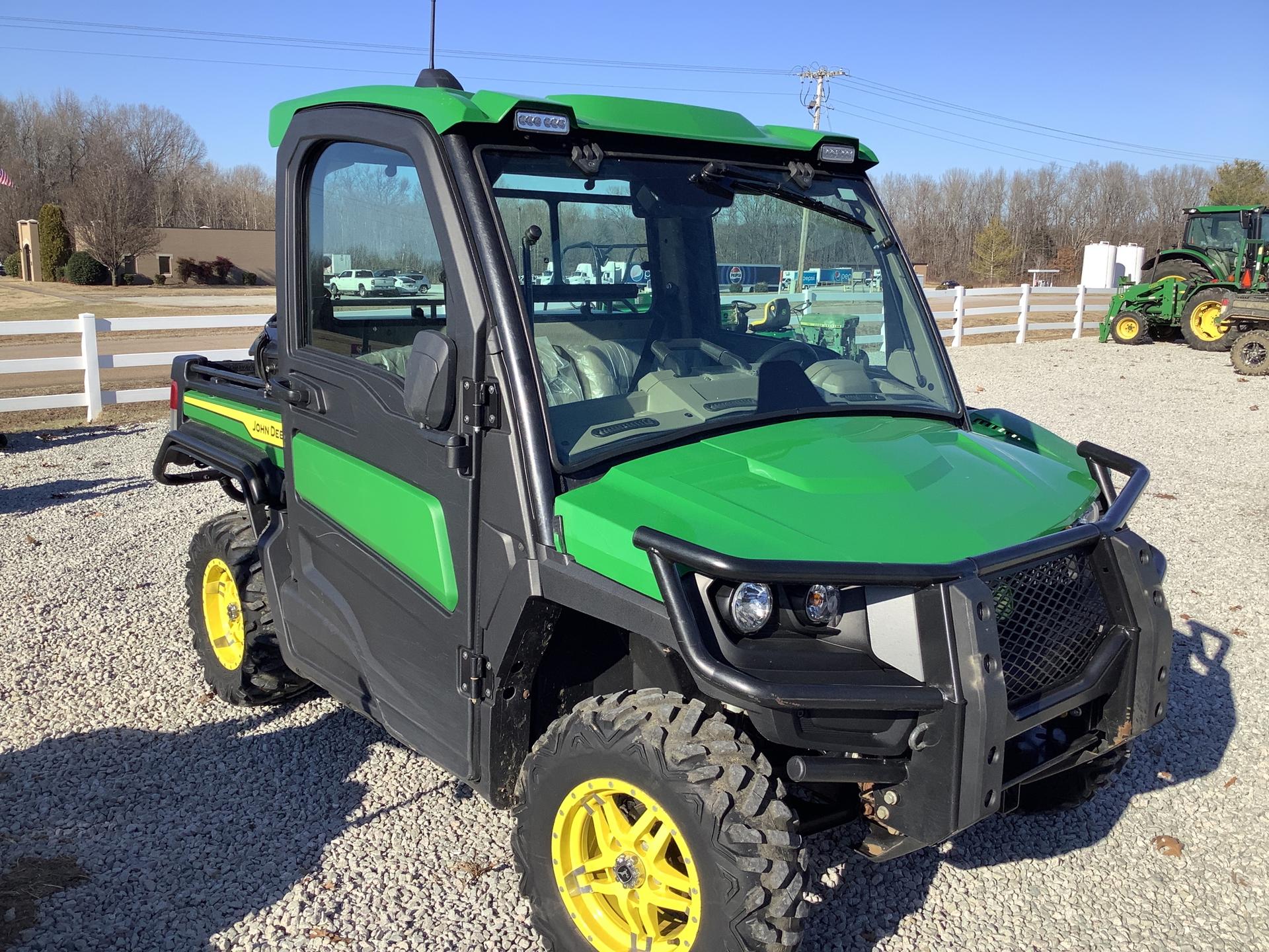 2023 John Deere 835R Image