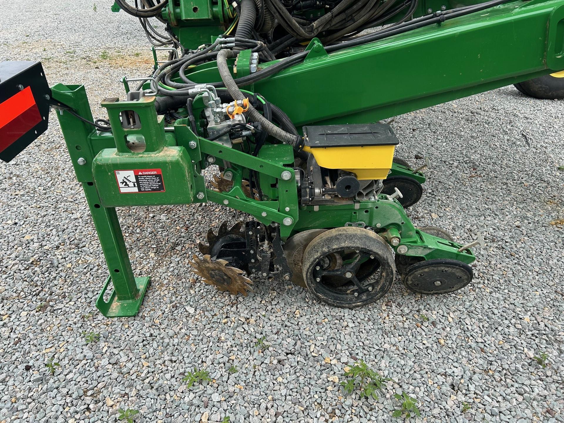 2022 John Deere DR12X