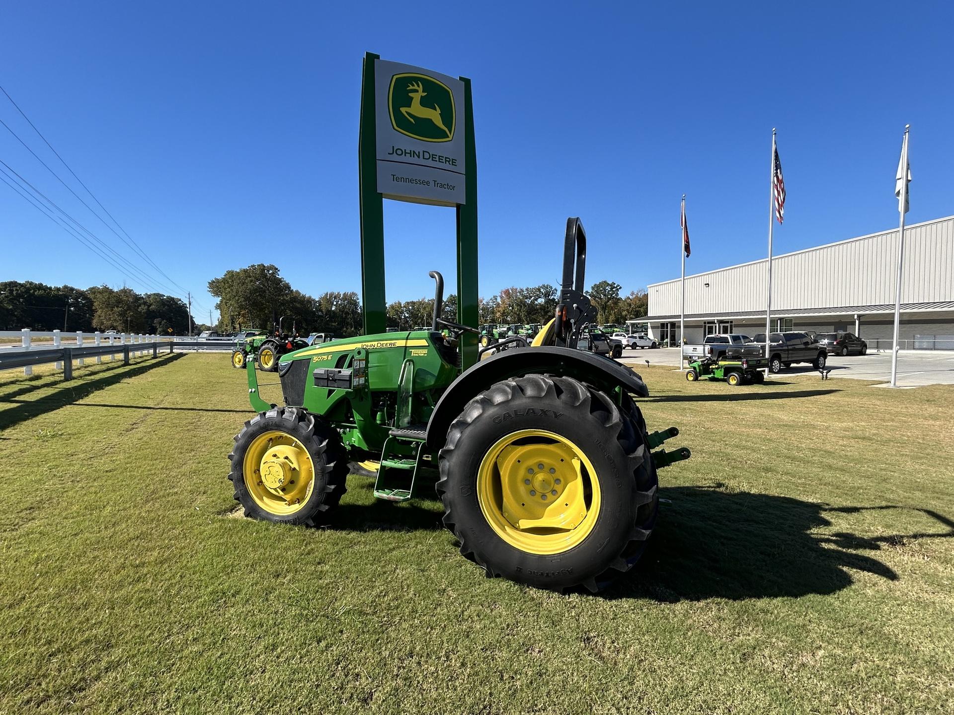 2022 John Deere 5075E Image