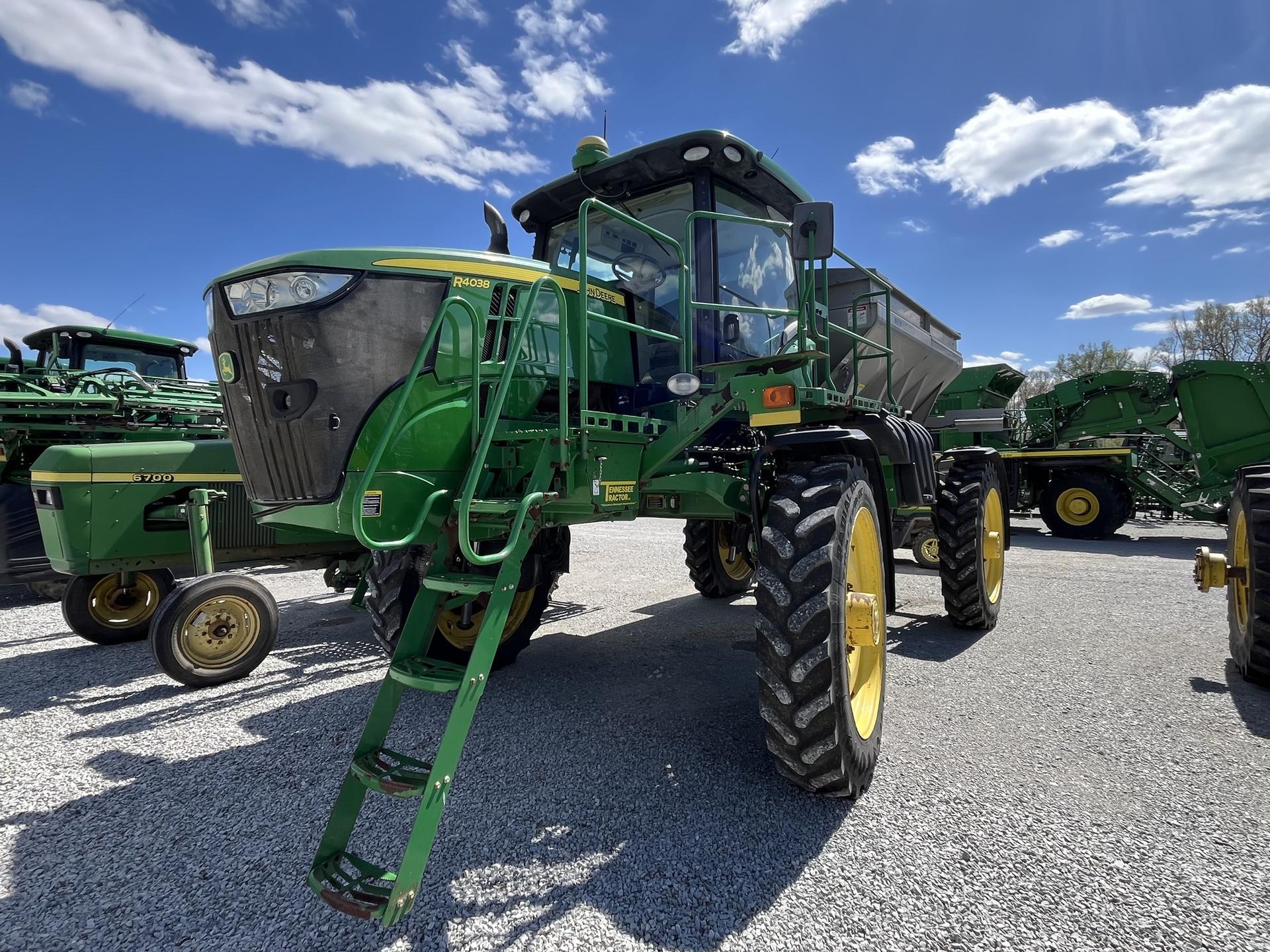 2016 John Deere R4038