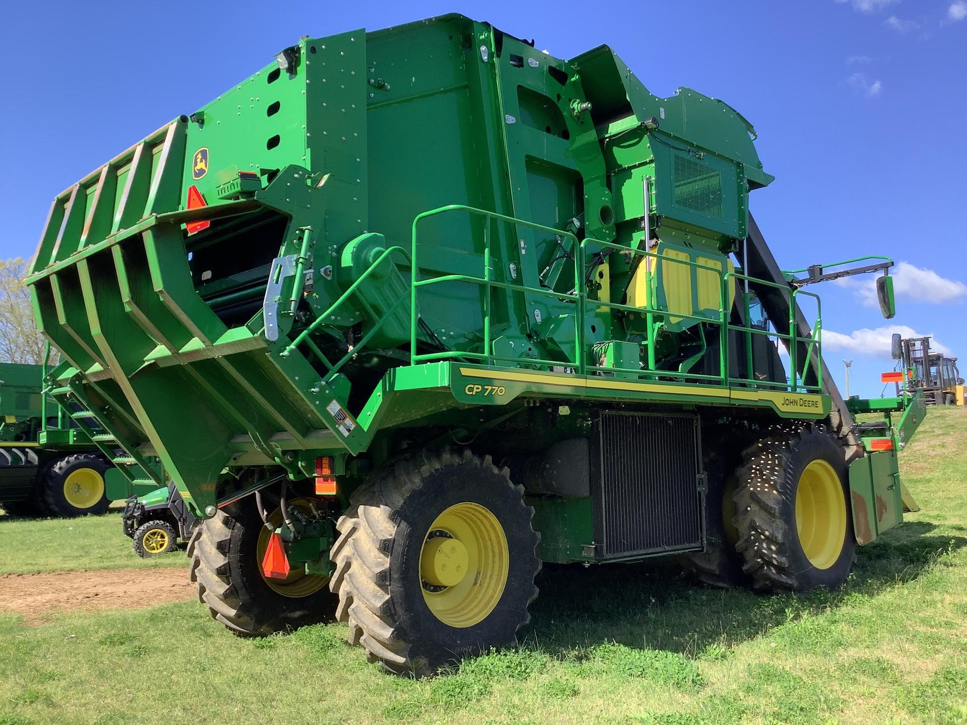 2022 John Deere CP770