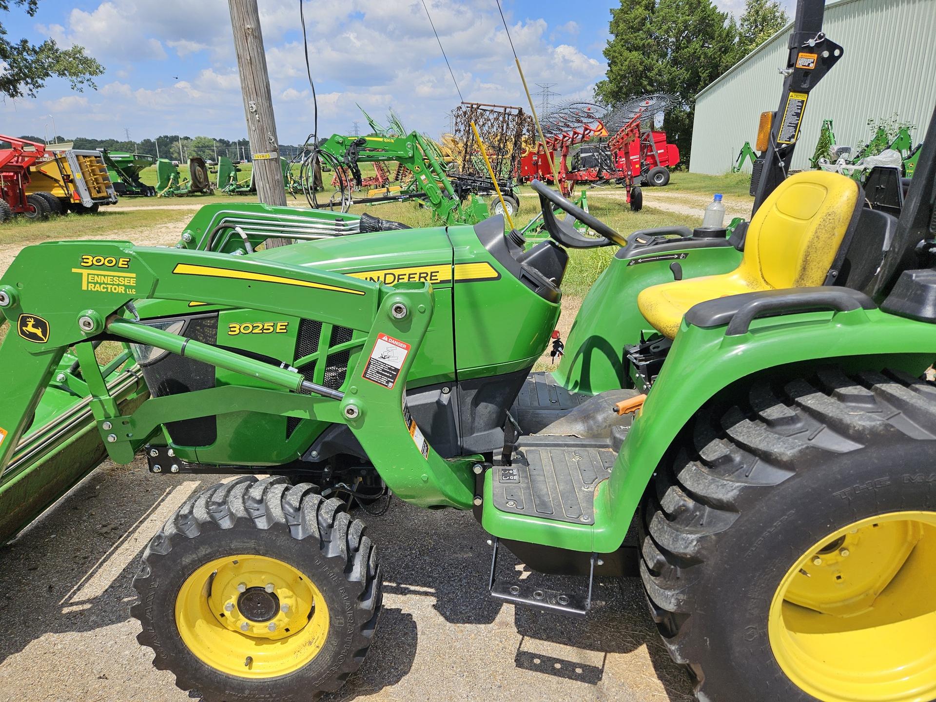 2022 John Deere 3025E