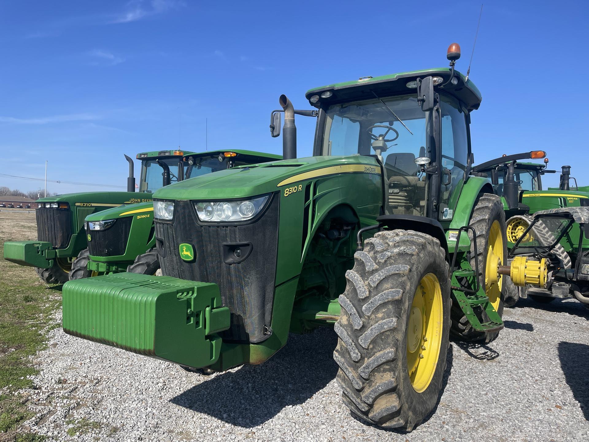 2011 John Deere 8310R