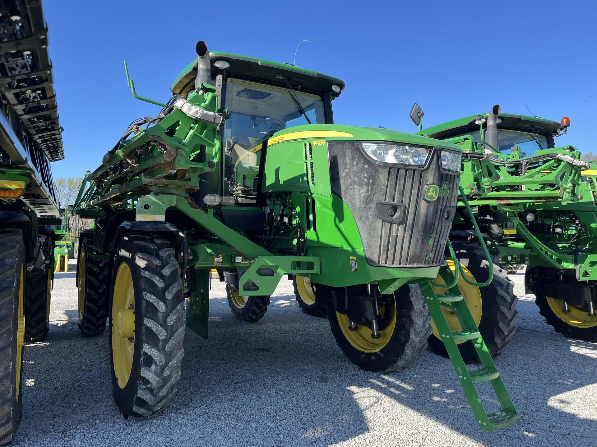 2016 John Deere R4030