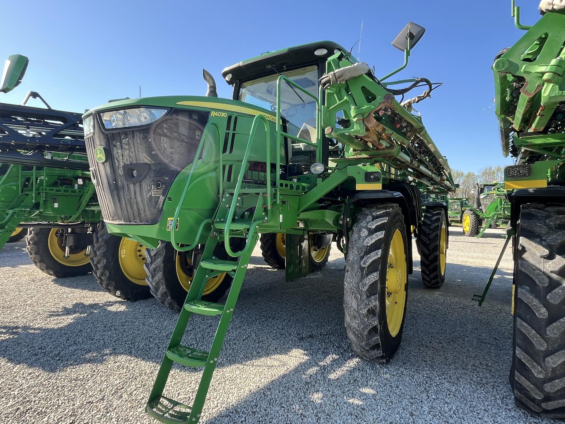 2016 John Deere R4030