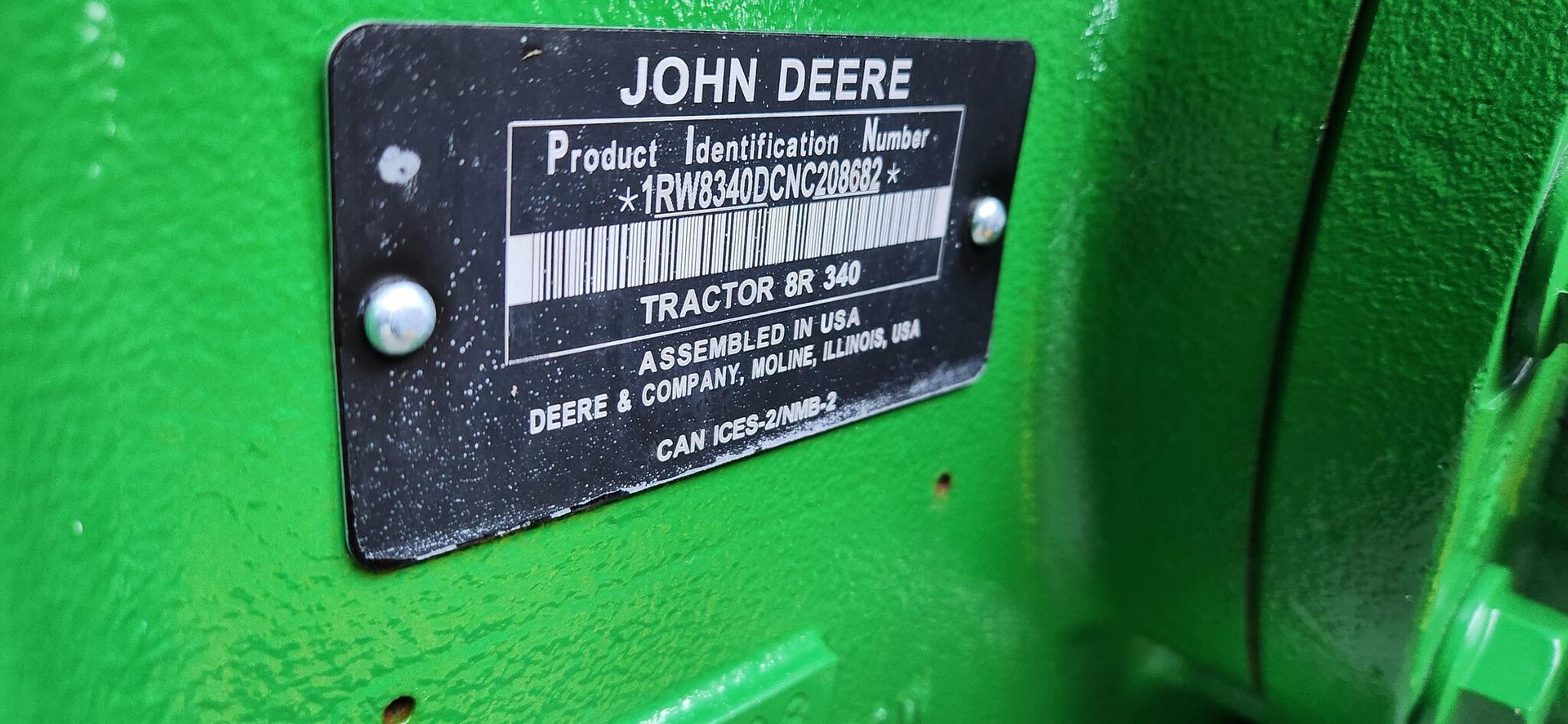 2022 John Deere 8R 340