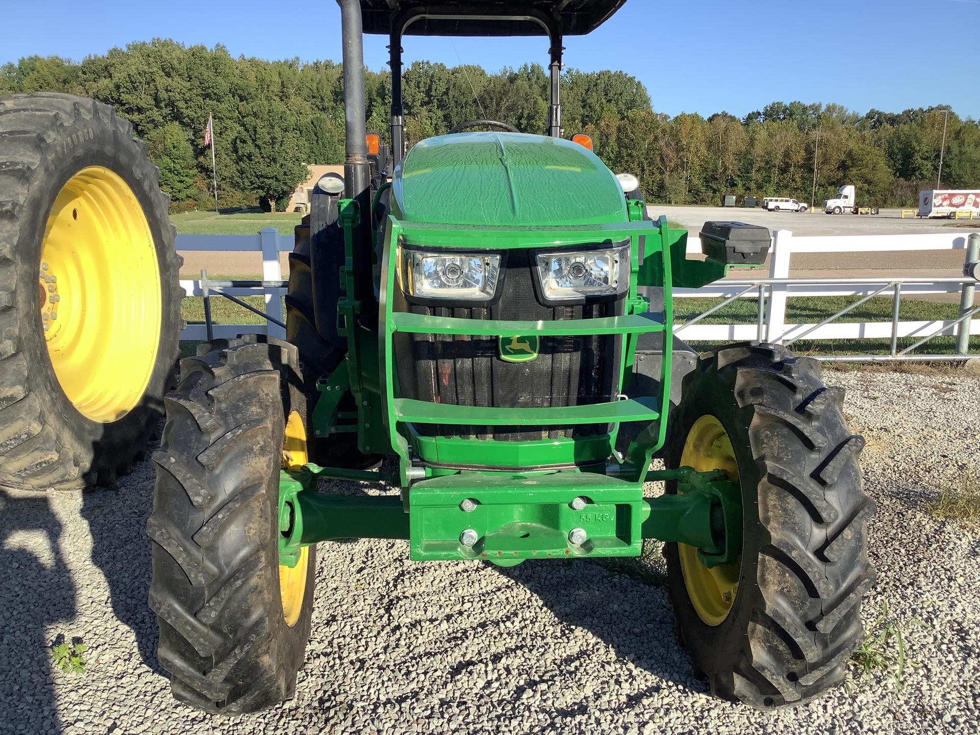 2023 John Deere 5100E