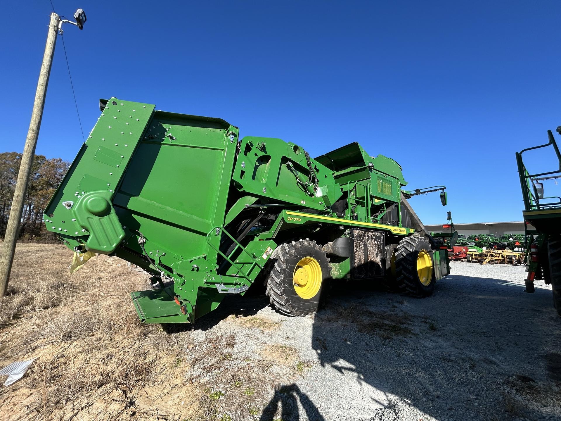 2023 John Deere CP770