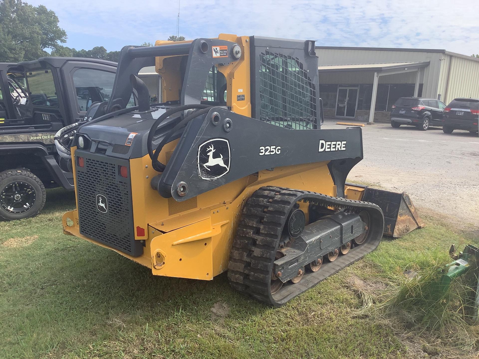 2021 John Deere 325G