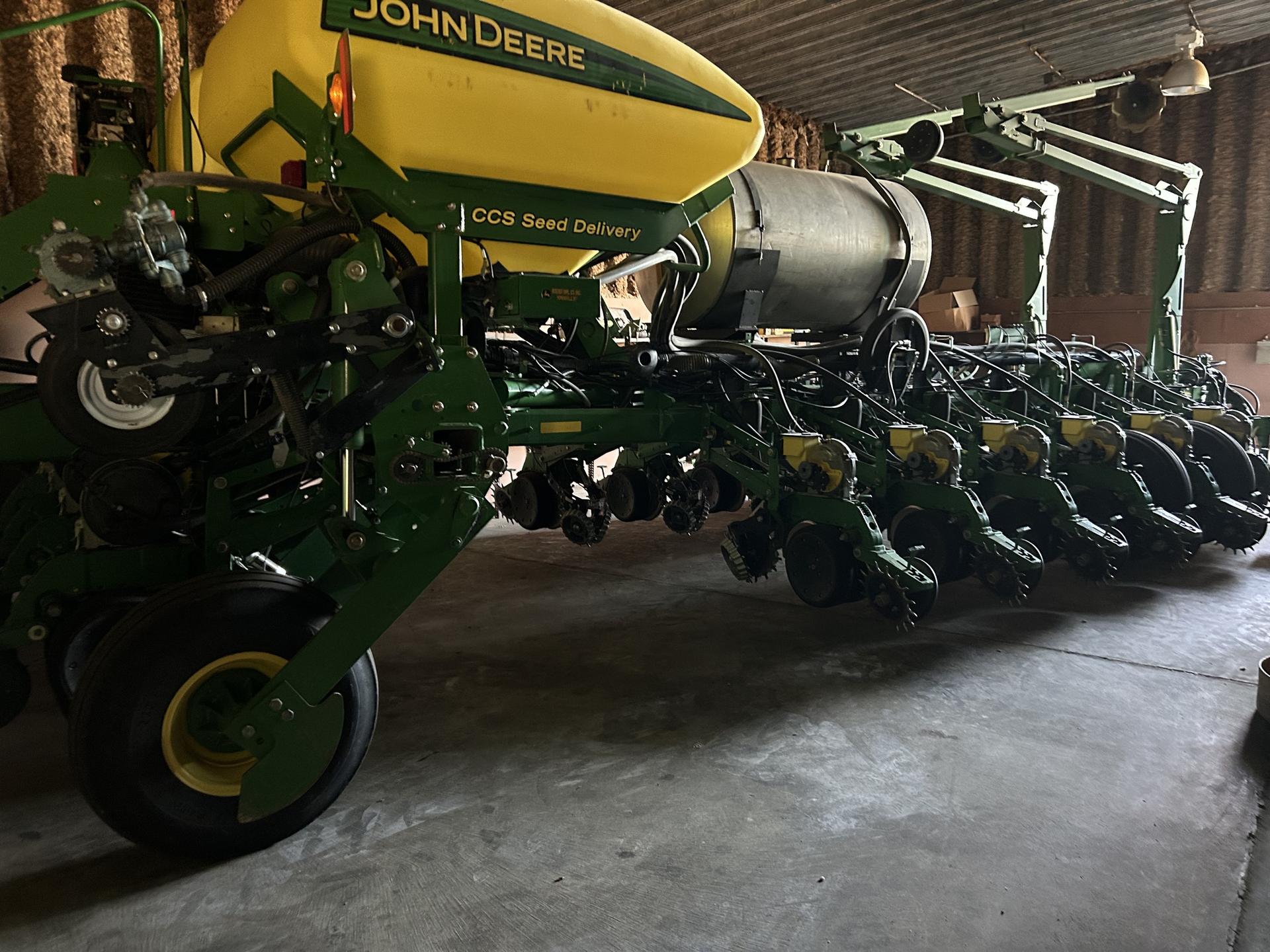 2012 John Deere 1770NT CCS Image