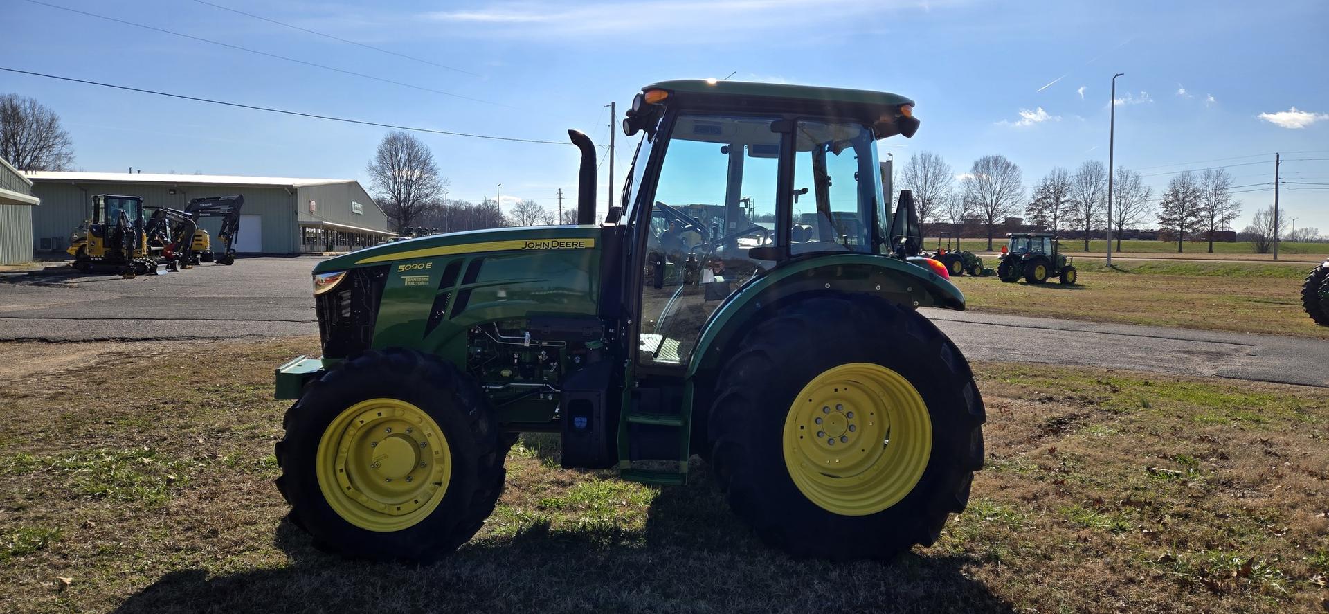 2022 John Deere 5090E Image