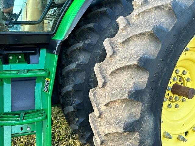 2013 John Deere 6150R