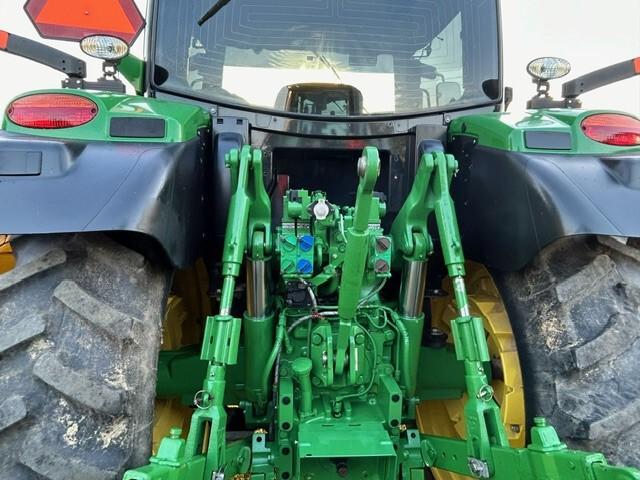 2013 John Deere 6150R