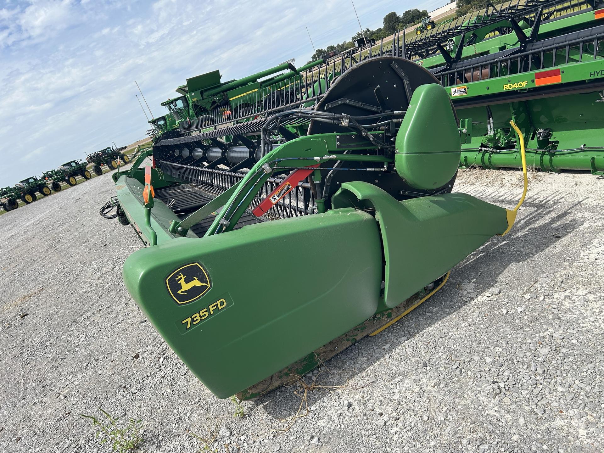 2019 John Deere 735FD Image