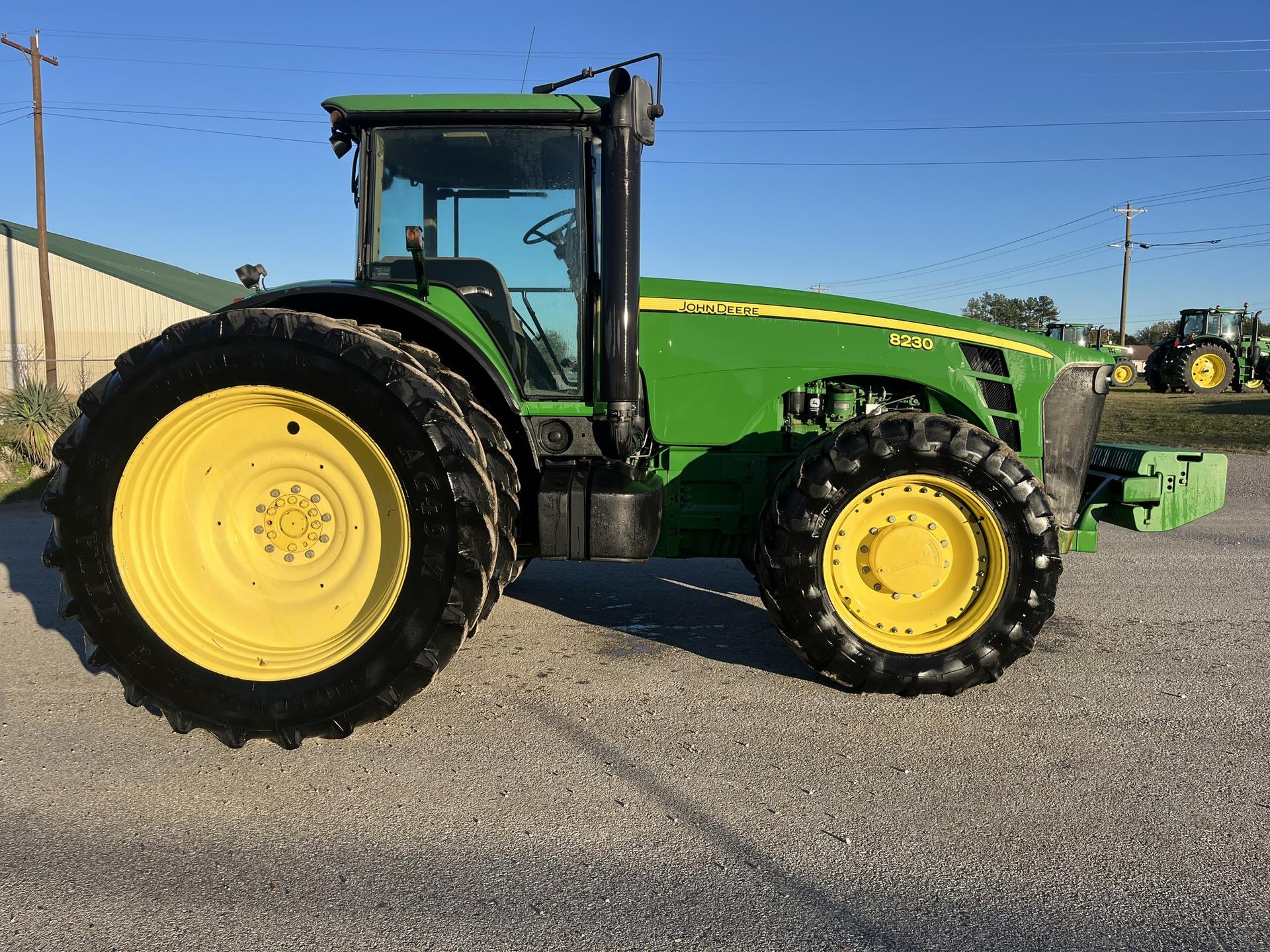 2009 John Deere 8230 Image