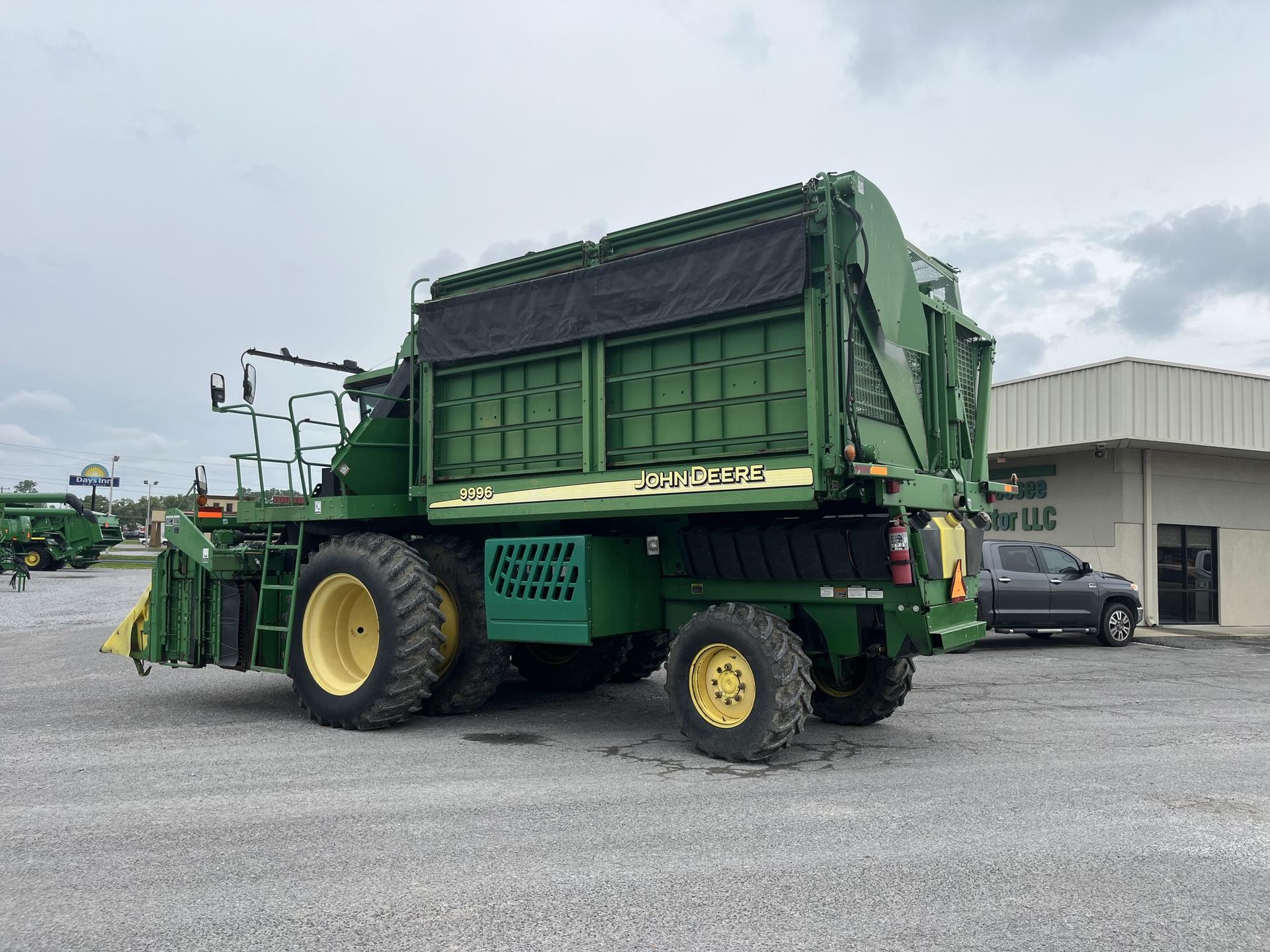 2005 John Deere 9996