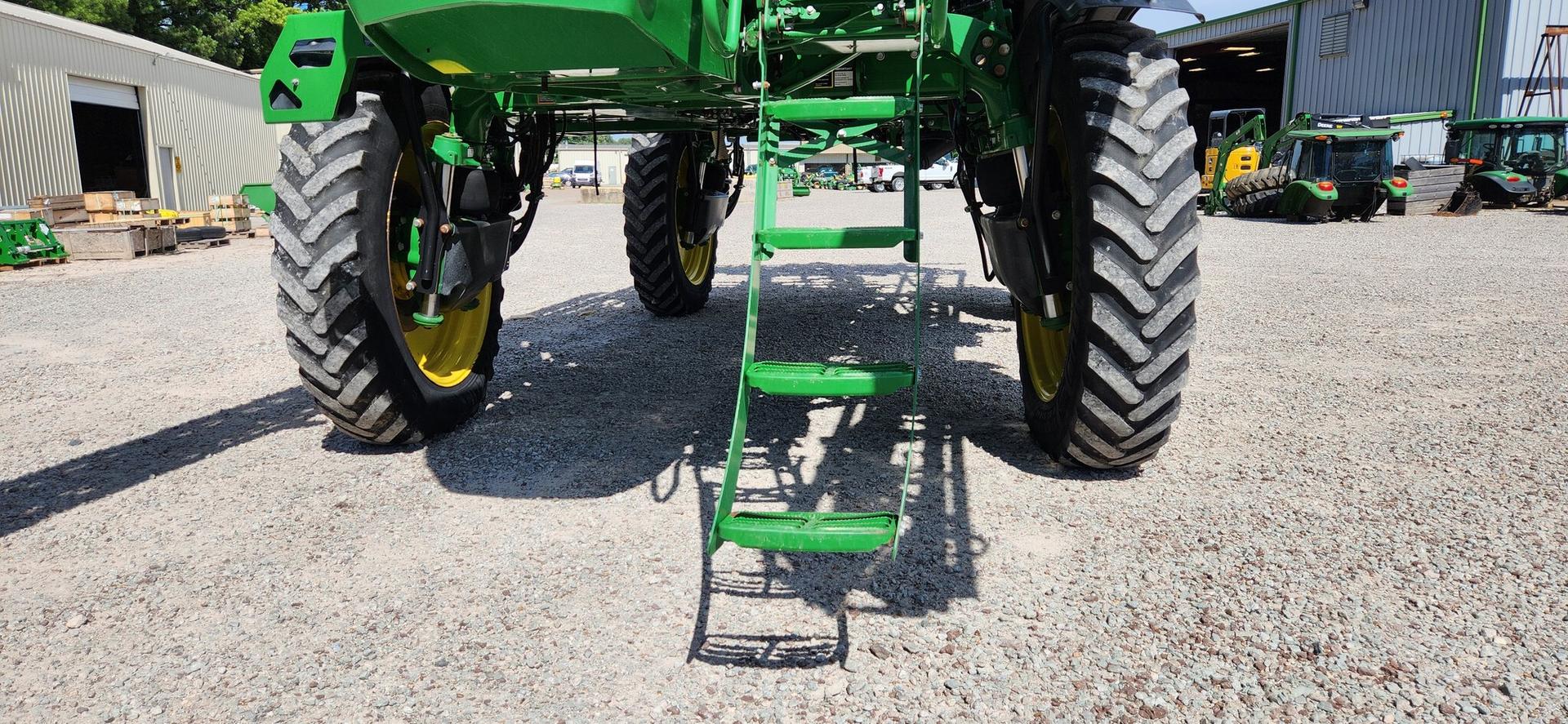 2018 John Deere R4038