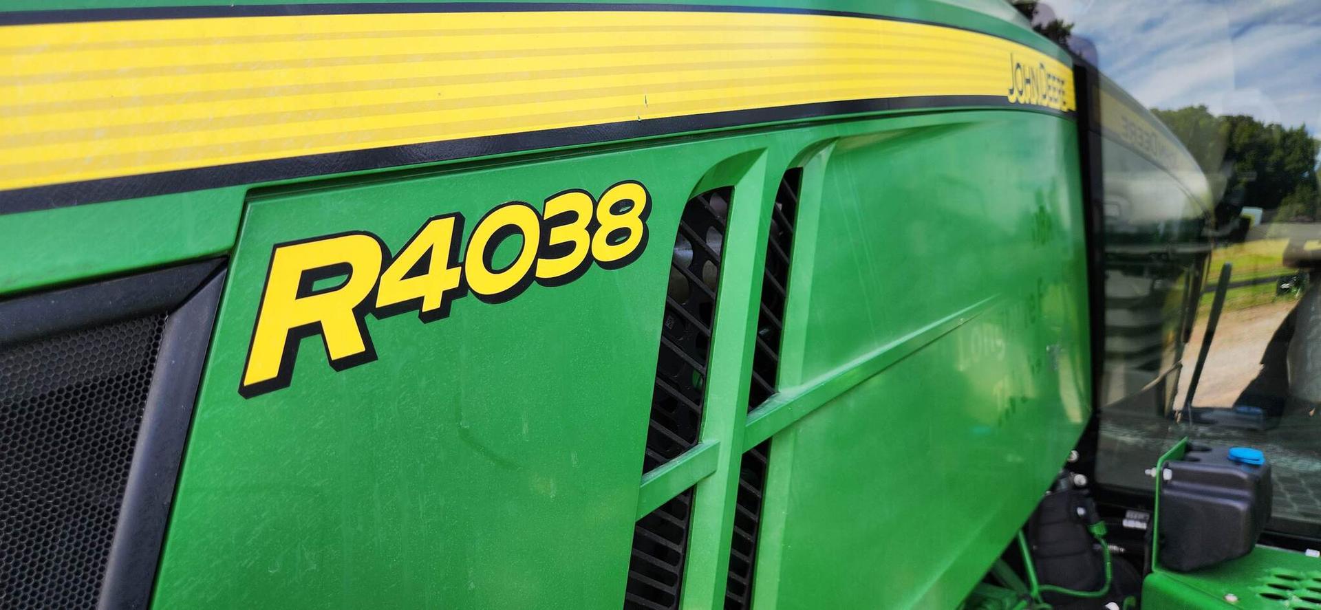 2018 John Deere R4038