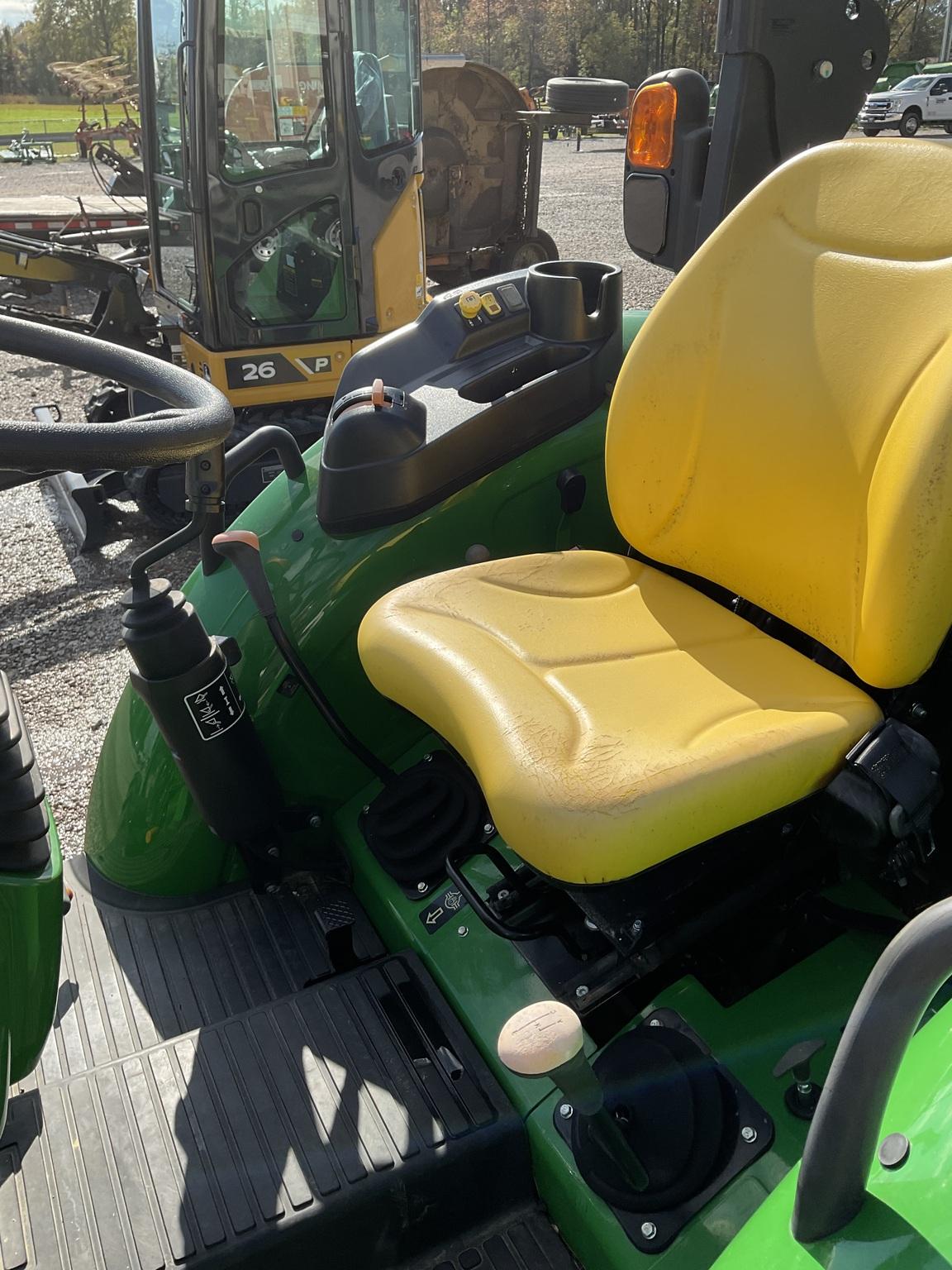 2022 John Deere 5065E Image