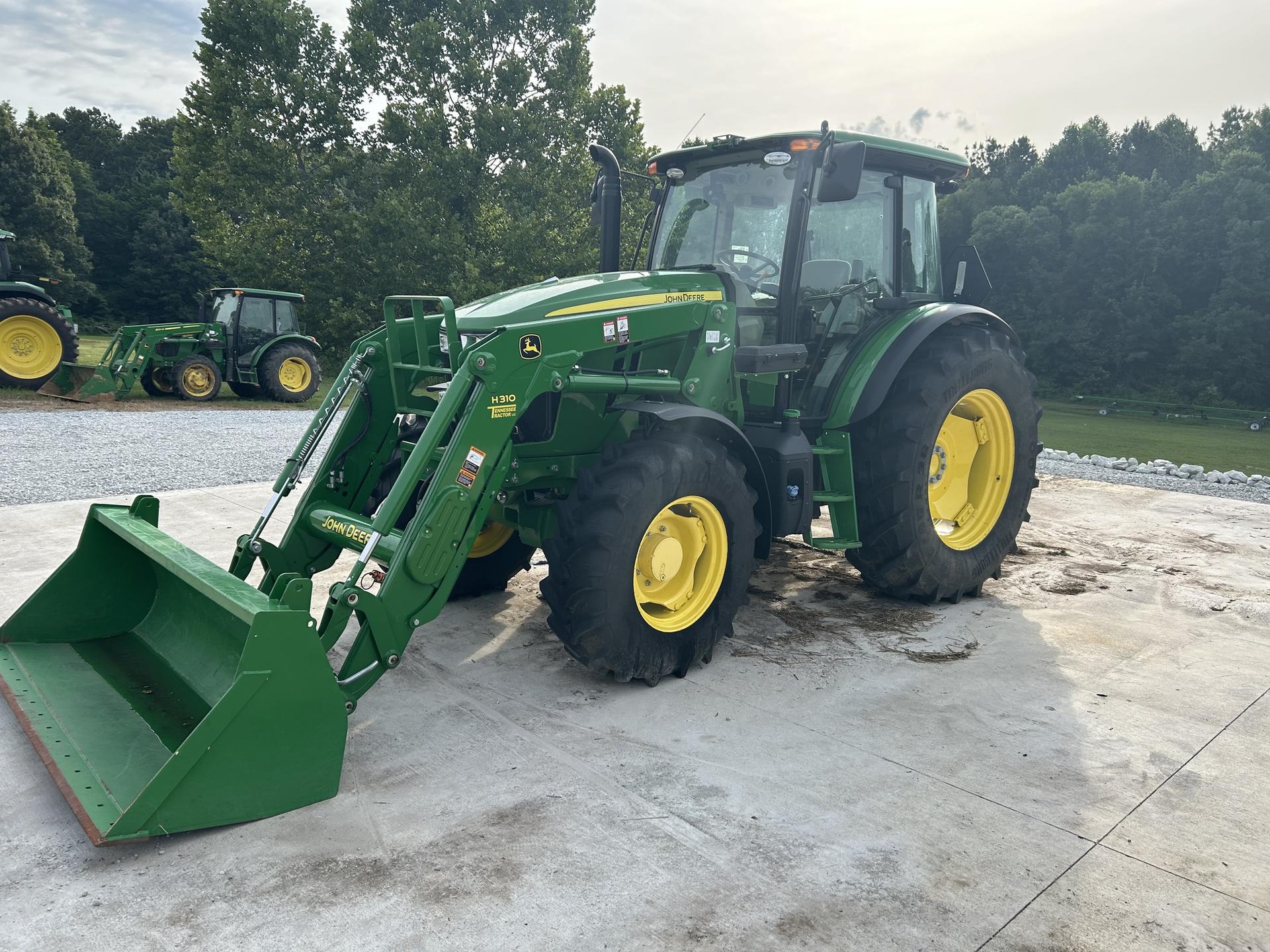 2023 John Deere 6120E