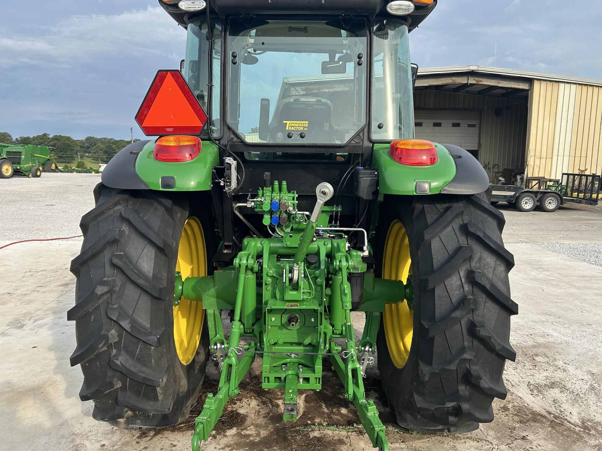 2023 John Deere 6120E