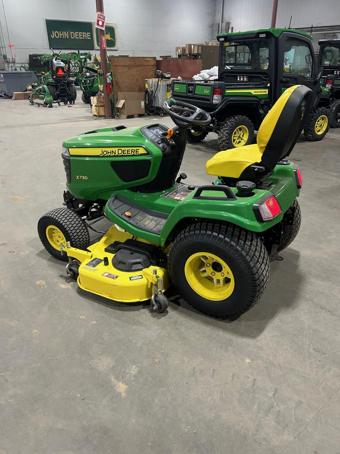 2019 John Deere X730 Image