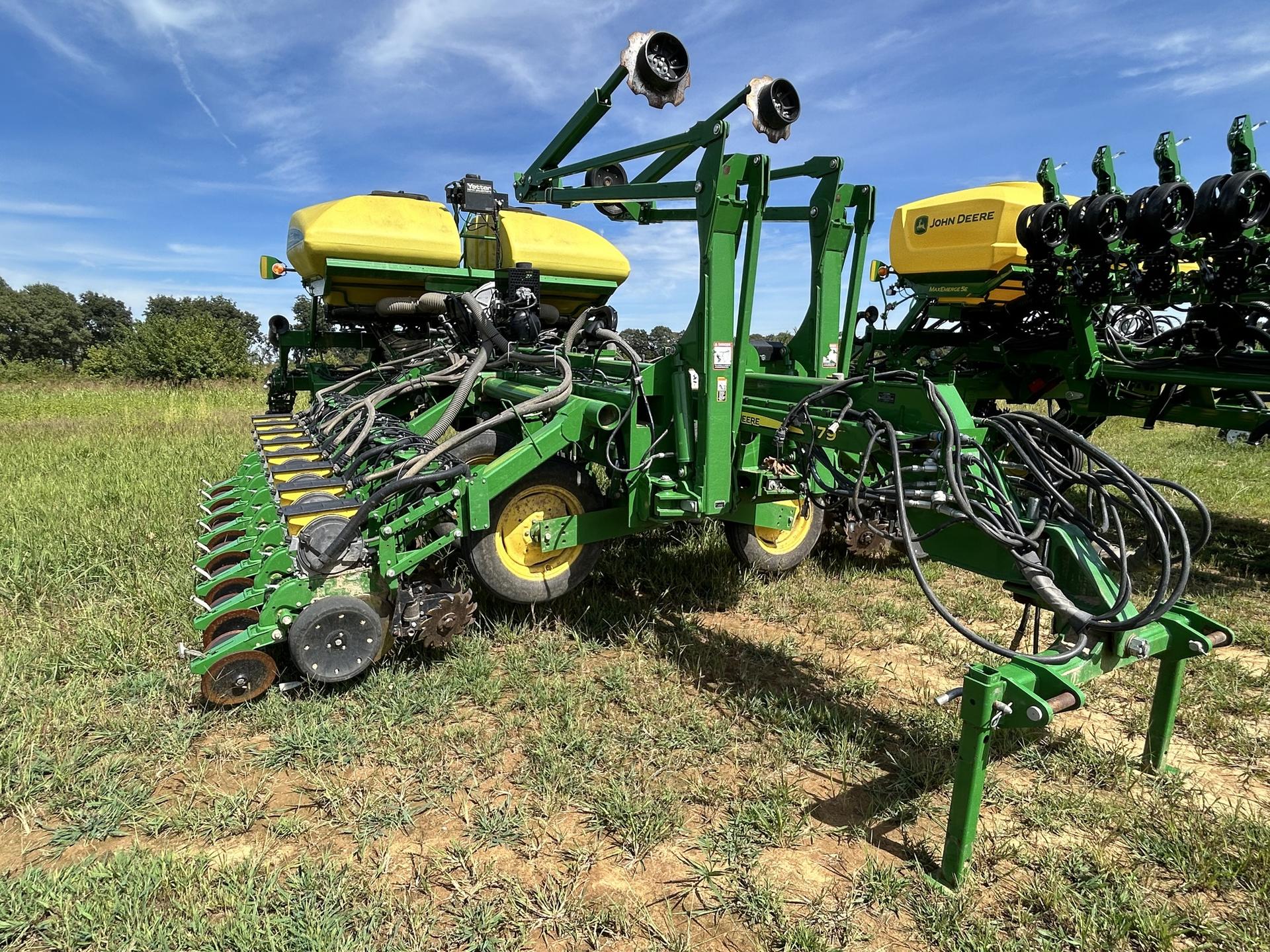 2019 John Deere 1795