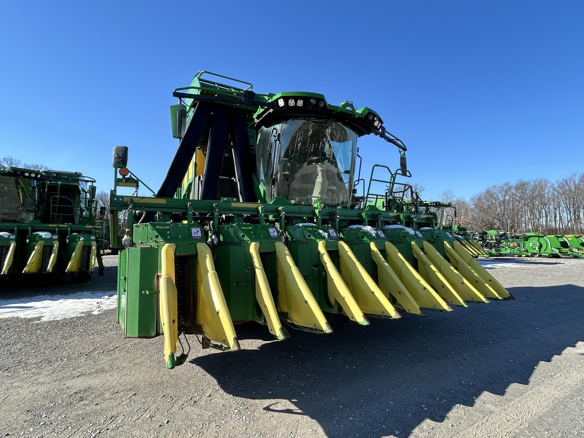 2022 John Deere CP770 Image