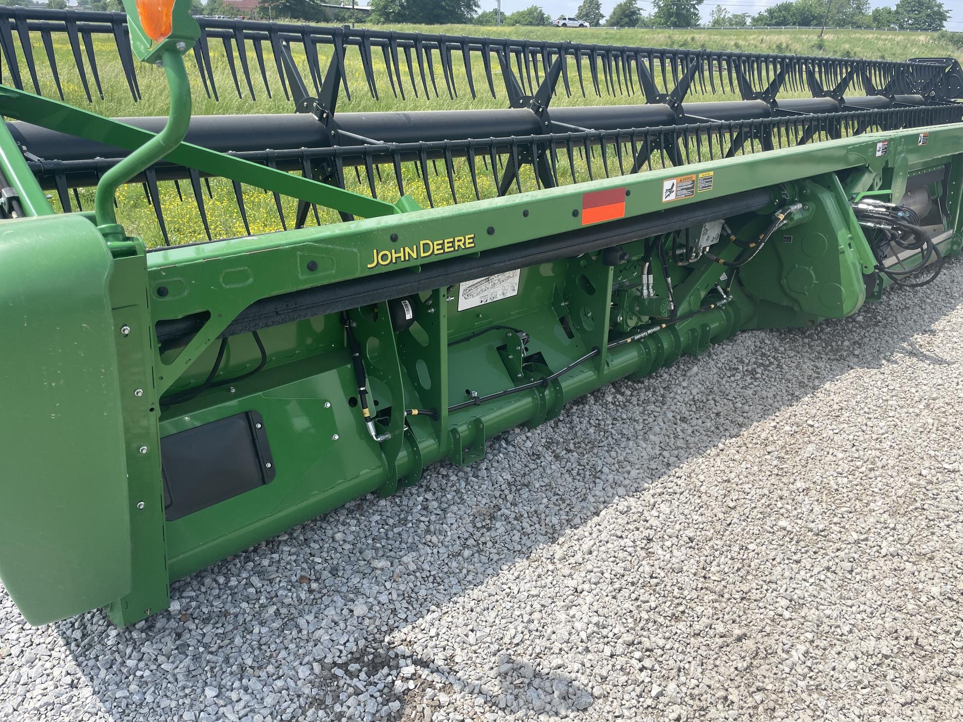 2018 John Deere 635FD